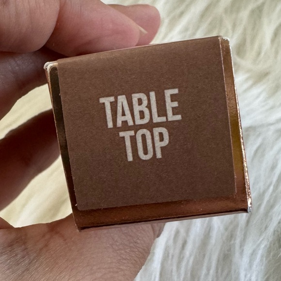 Jeffree Star Table Top The Gloss - Picture 5 of 8